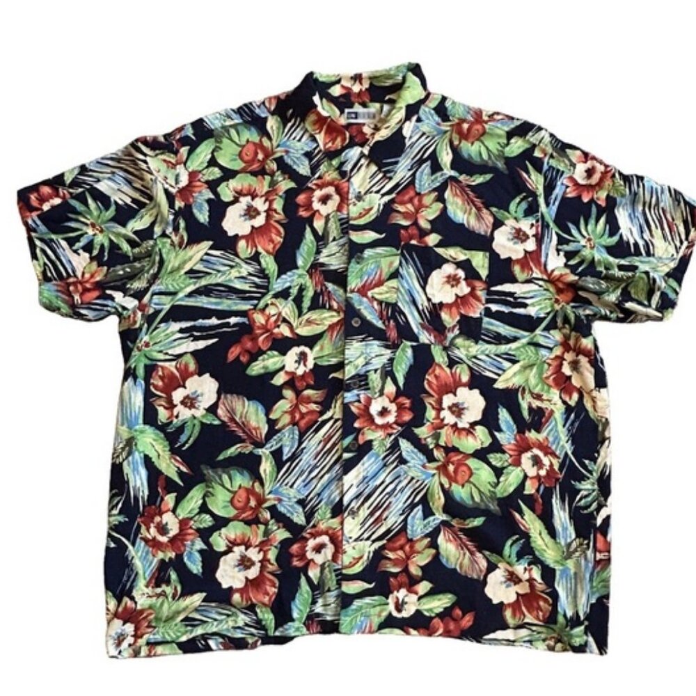 Untied vintage  men’s Hawaiian multicolored floral 100% silk button down shirt
